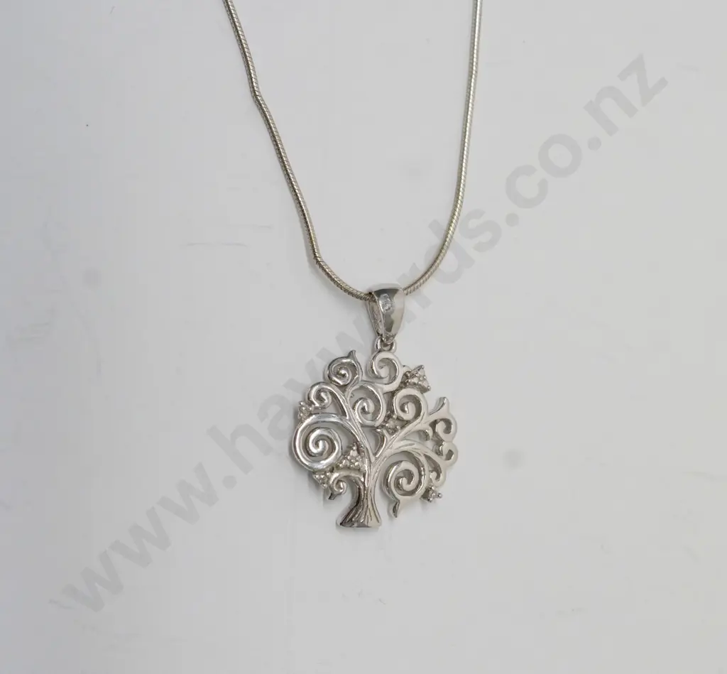 silver tree necklace stamped 925 Image 1++