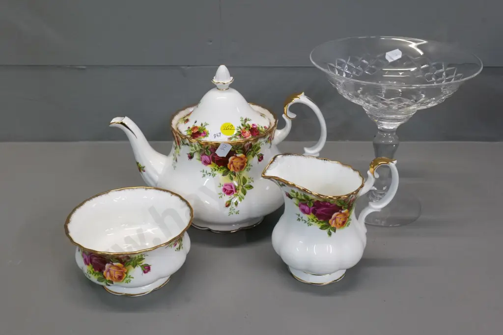 Royal Albert Old Country Roses large size 3-piece tea set & a cut crystal comport Image 1++