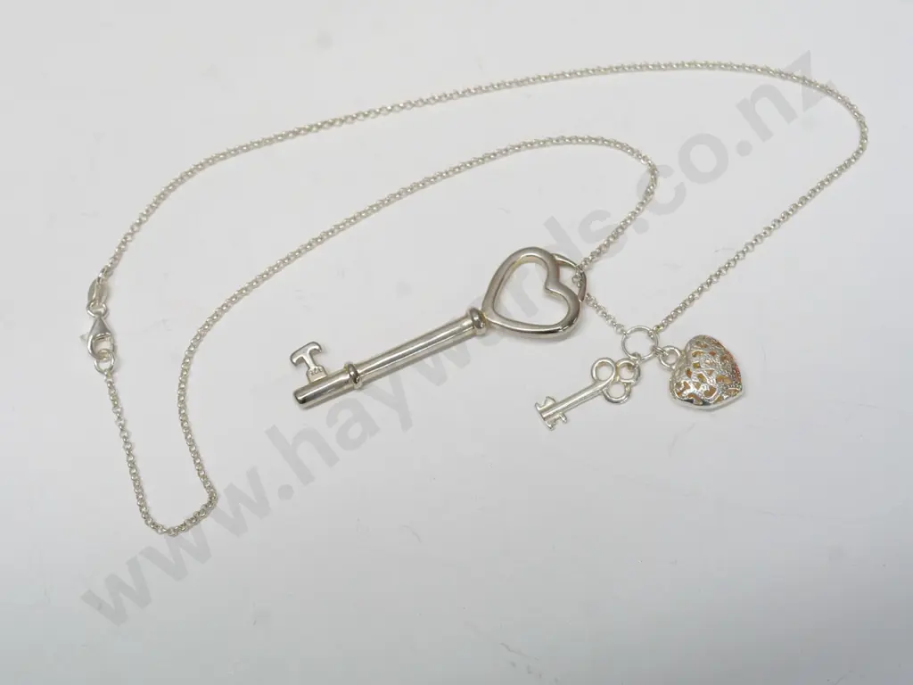 silver necklace with 2 keys & a heart. large key & chain stamped 925 Image 1++