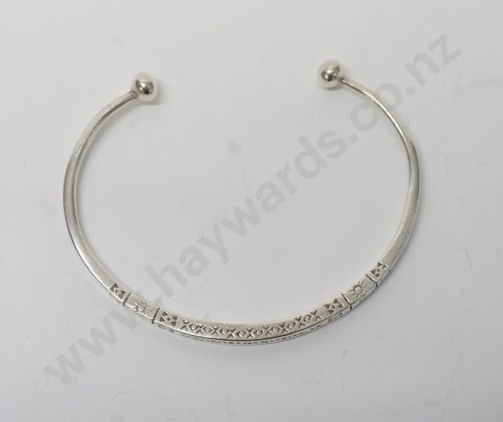 silver half bangle stamped 925 Image 1++