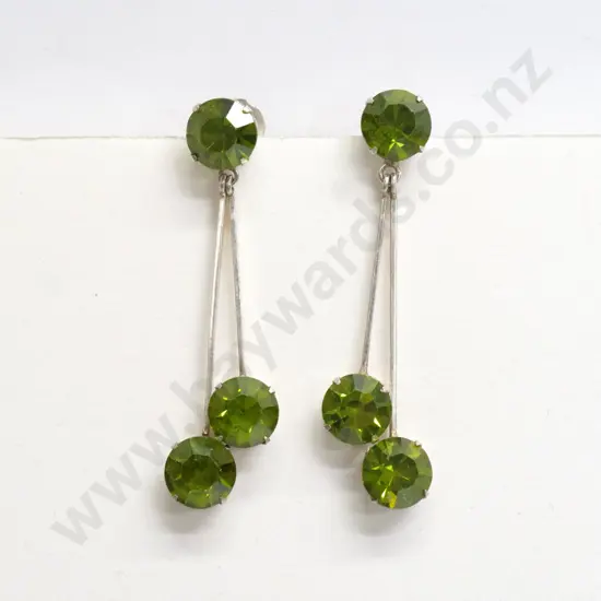 green tourmaline earrlngs