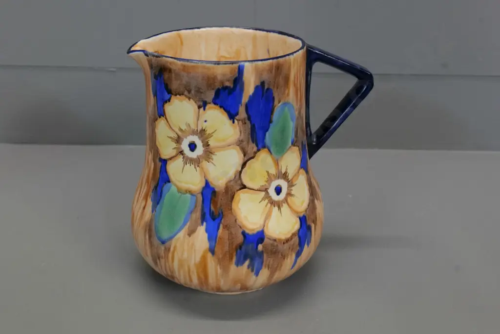 Tunstall hand-painted jug with flower design H-210 W-240 Image 1++