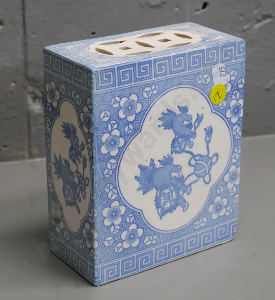 Chinese blue & white porcelain pillow 150 x 120 Image 1++
