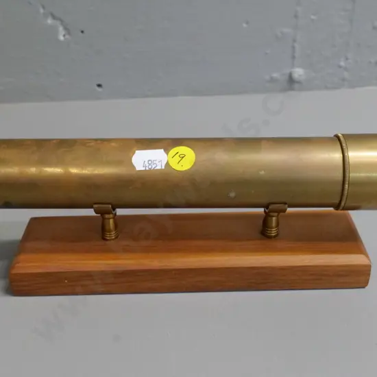 heavy brass kaleidoscope L-230 on wooden stand