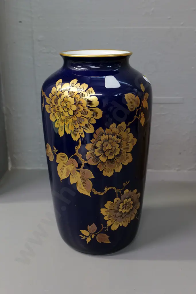 Kaiser 'Bijou' pattern cobalt & gilt vase H-290 Diameter 160 Image 1++