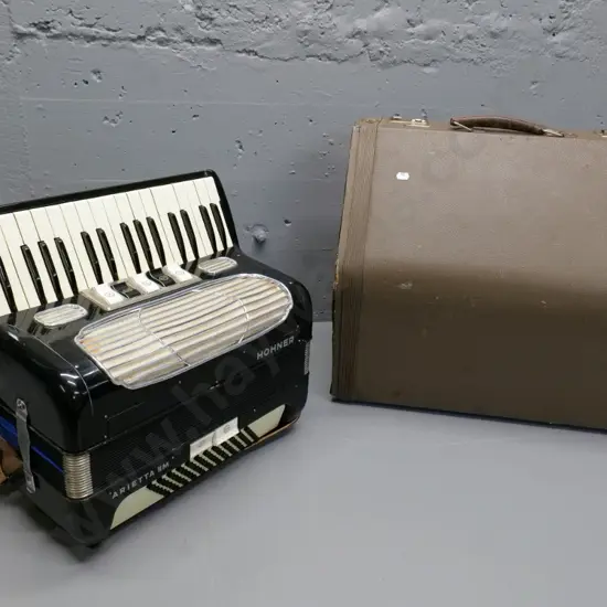 Hohner Arietta IIM piano accordion with hard case - damage to case, repairs to bellows, missing a closure strap