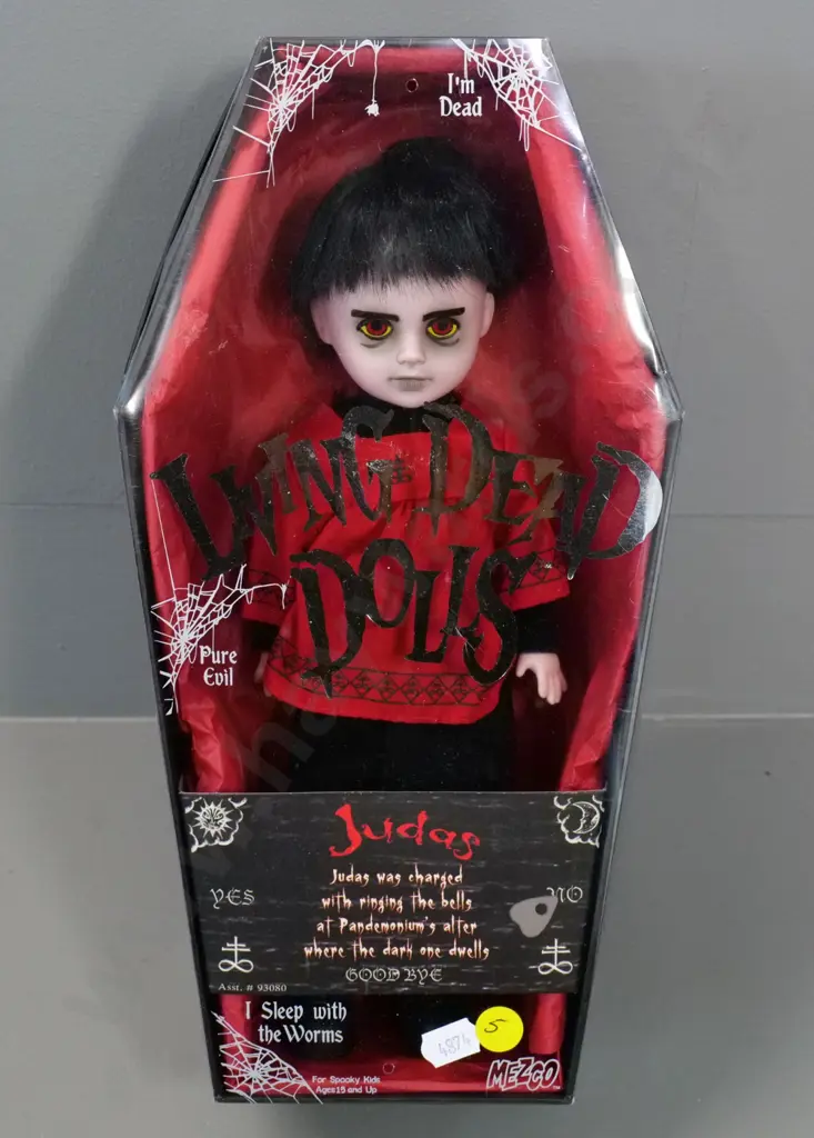 Mezco Living Dead doll "Judas" in original coffin box - box is L-300 Image 1++