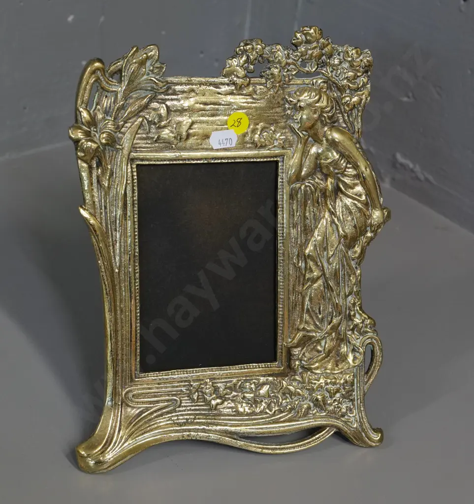 heavy art nouveau brass figural photo frame with back stand, no glass - H-280 W-200 Image 1++