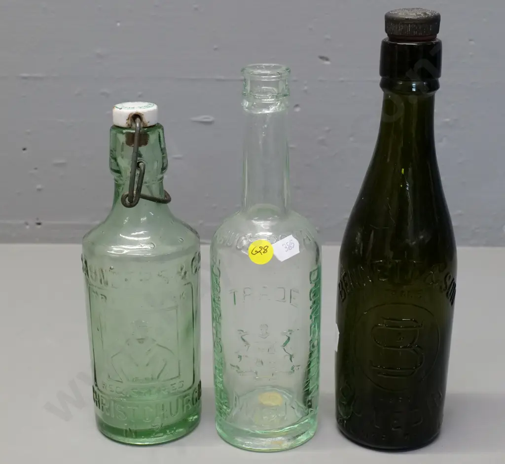 2 Dunedin bottles - McNaughton's Worcester Sauce and Bennett & Son beer H-260, and Anderson & Co Christchurch Image 1++