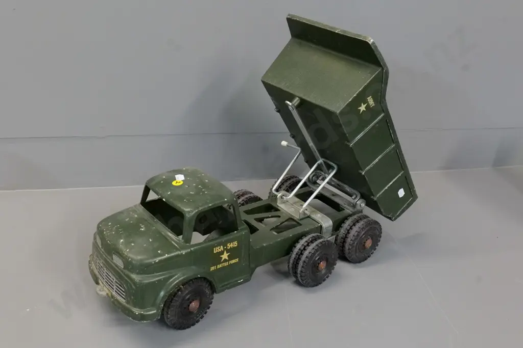 Waihi Tool & Die Company large cast metal US Army tip truck H-190 L-480 Image 1++