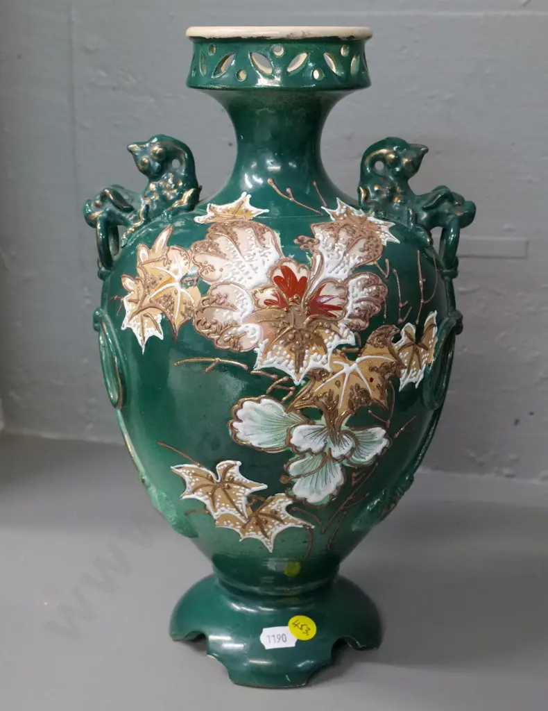 vintage Satsuma style vase with dragon motif handles H-310 W-190 Image 1++