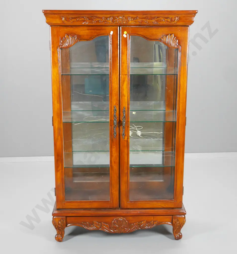 reproduction mahogany carved front 2-door display cabinet w/ 4 adjustable glass shelves, key H1350 W810 D370 Image 1++