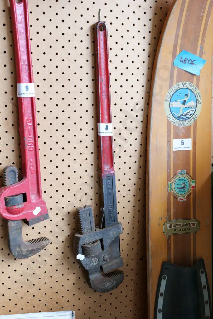  large plumber's stilson Image 1++