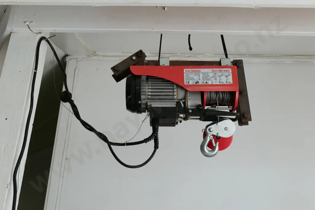  electric hoist - 150kg capacity Image 1++