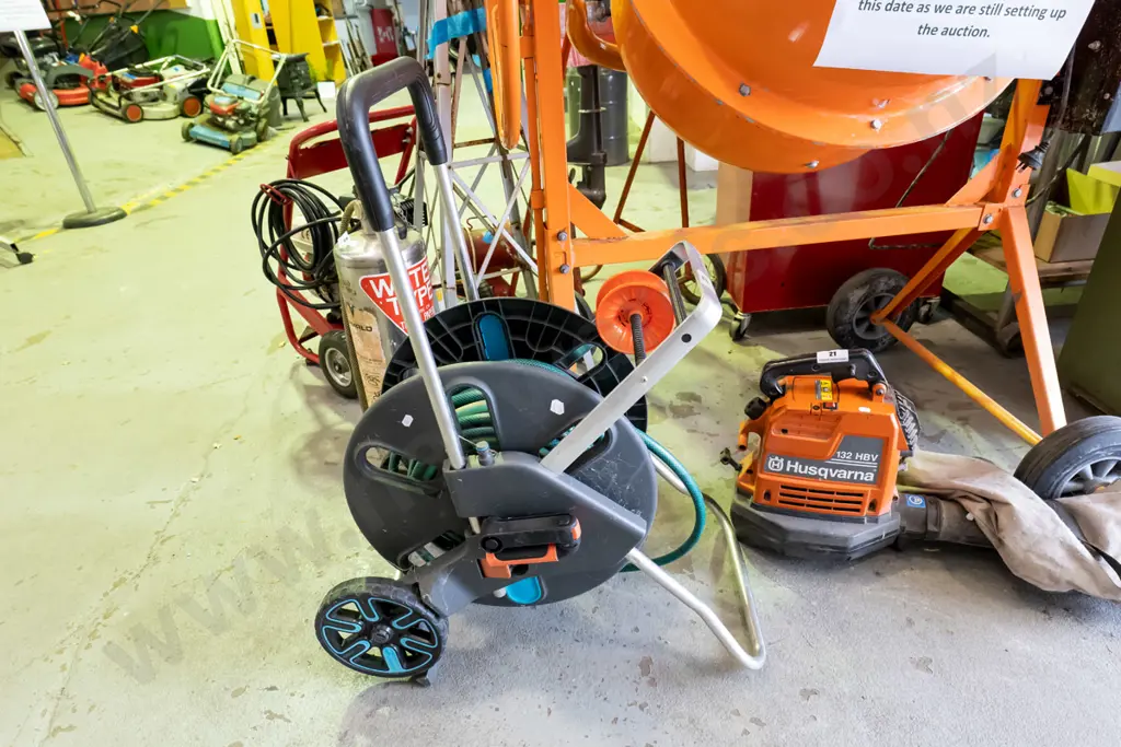 hose reel and hose Image 1++