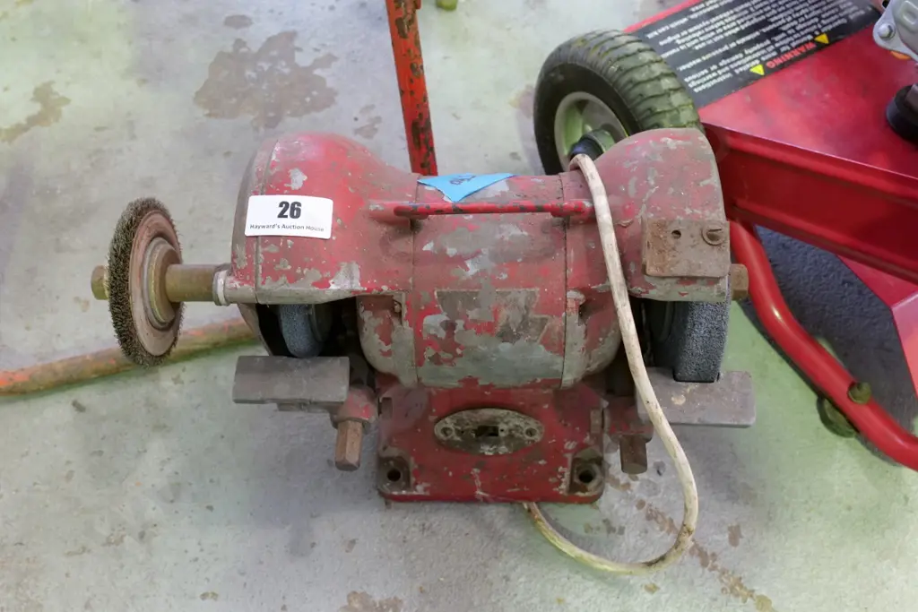 bench top grinder Image 1++