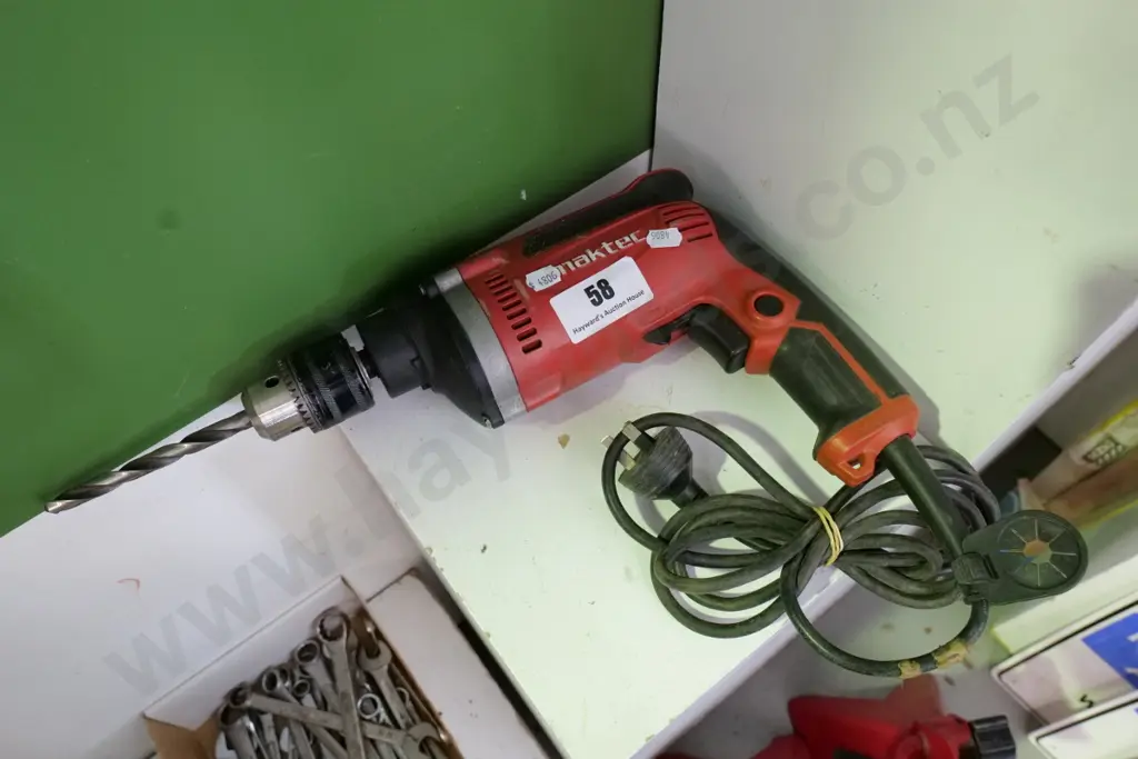 Maktec drill Image 1++