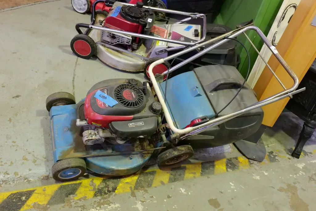 Masport 4 stroke motor mower Image 1++
