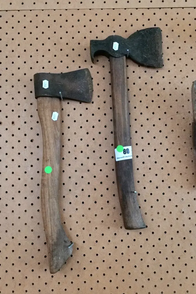 2x vintage hatchets Image 1++