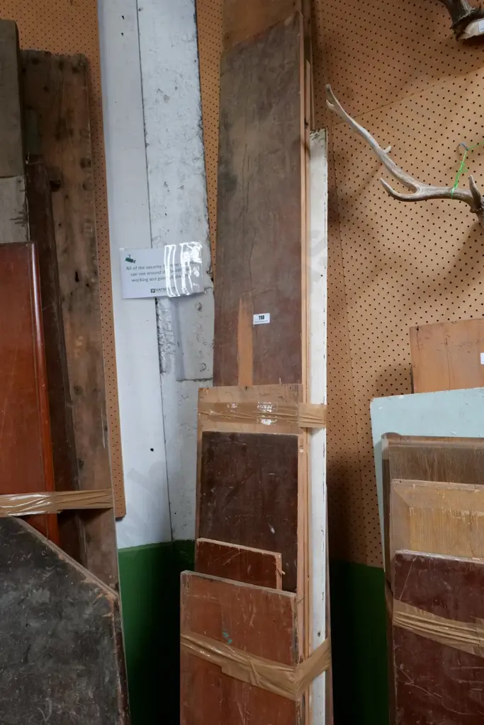 various lengths of timber - kauri Longest L-2600 Image 1++