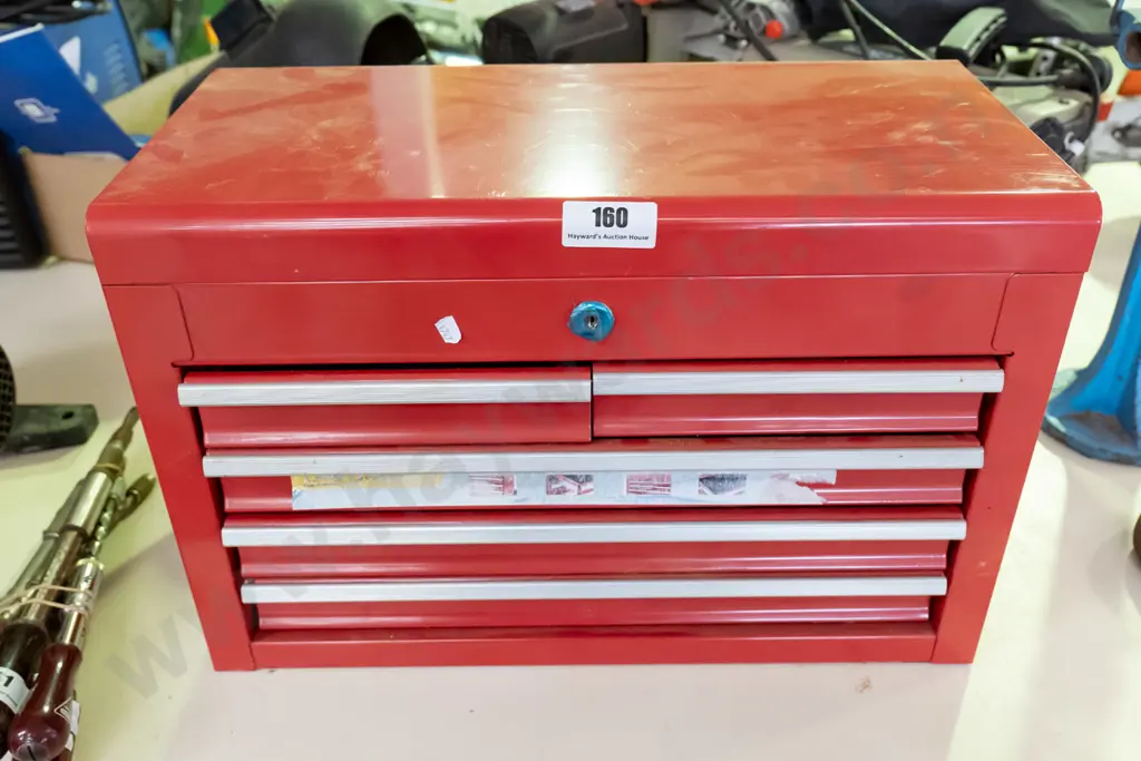 red metal tool chest Image 1++