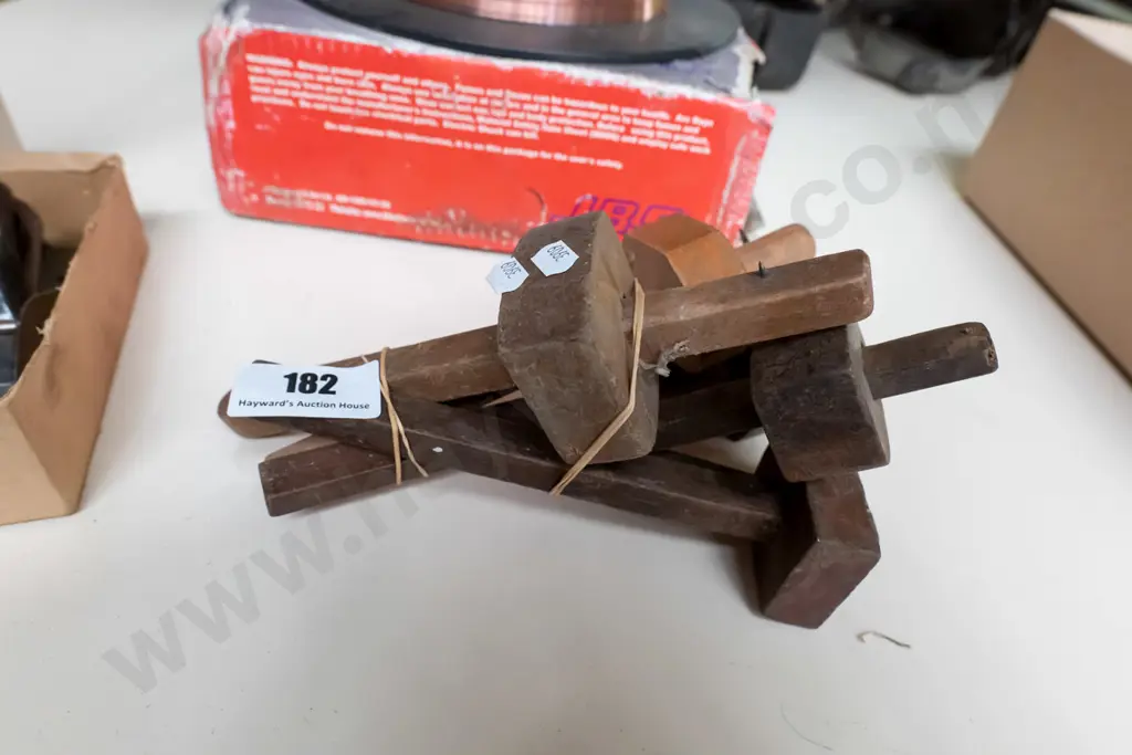 bundle of vintage marker gauges Image 1++