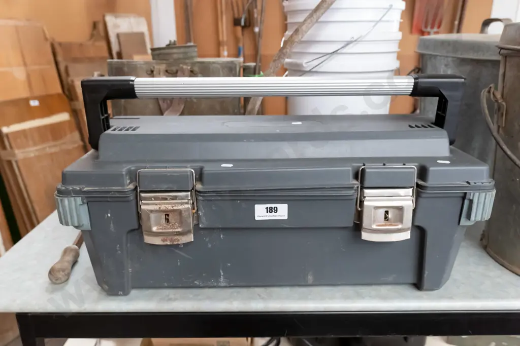 tool box Image 1++