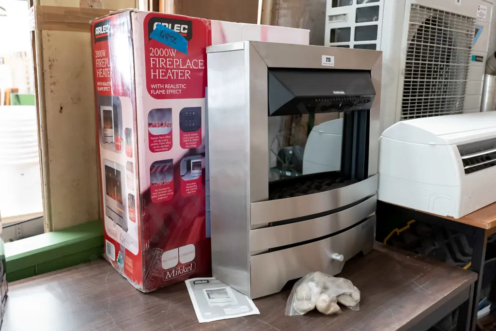 Arlec 2000W faux fireplace heater Image 1++