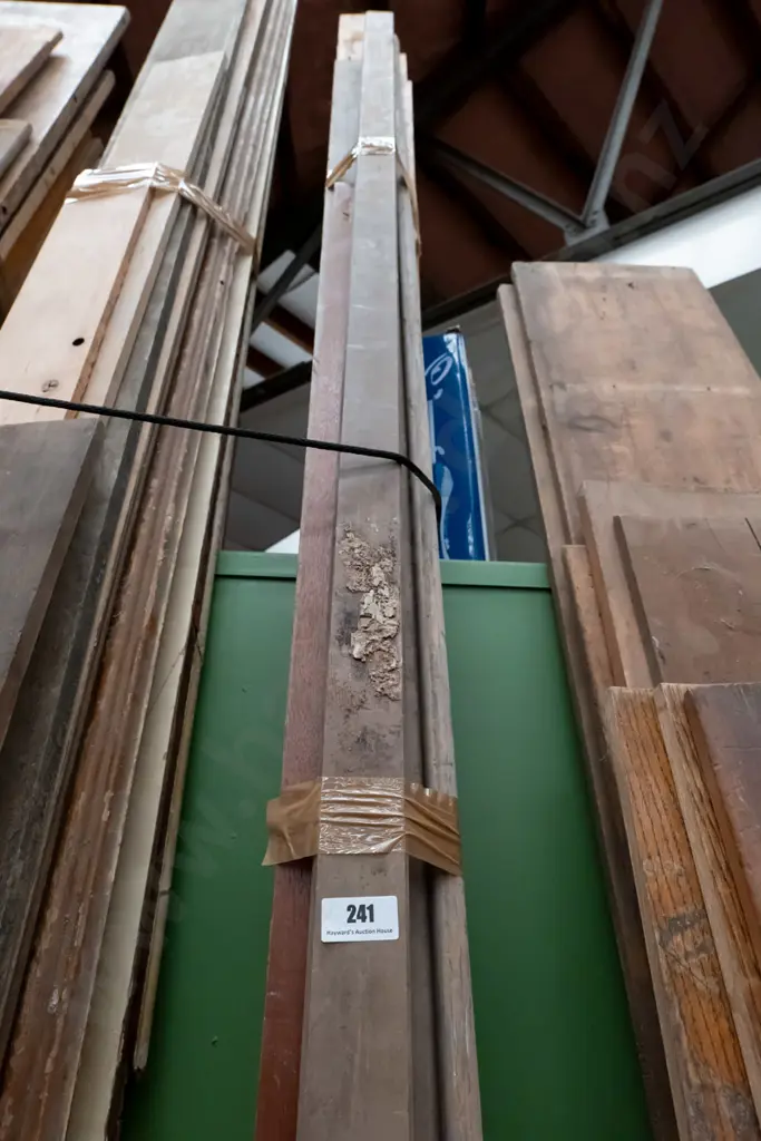 various lengths of timber - rimu and others Longest L-3500 Image 1++