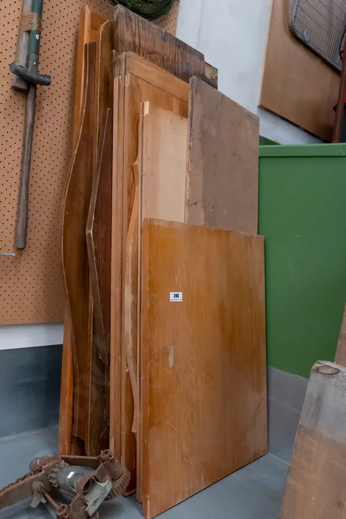 various lengths of timber - oak and other (bed ends) Longest L-1400 Image 1++