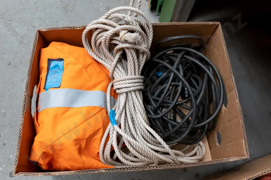box; overalls, rope, extension cord Image 1++
