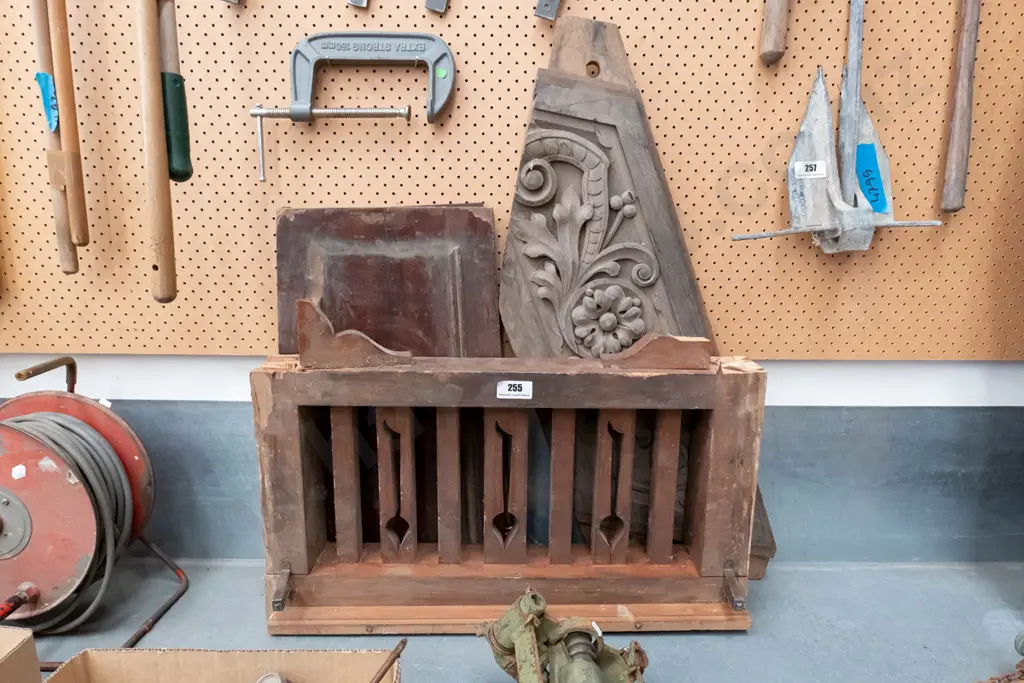 various wooden architectural features Image 1++