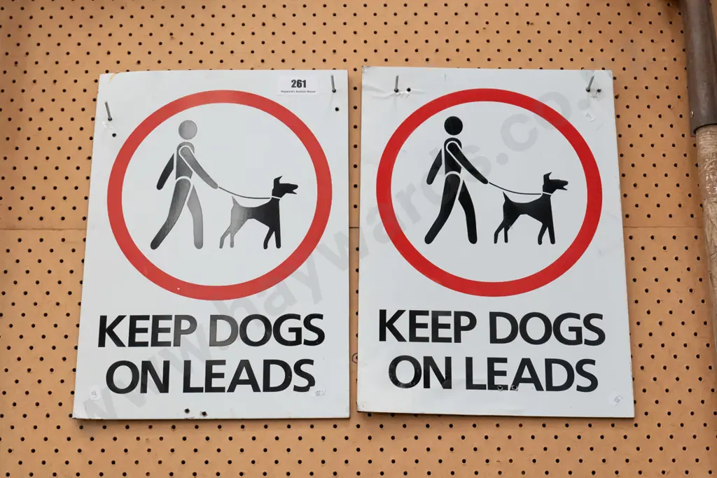 2x Keep Dogs On Leads signs Image 1++