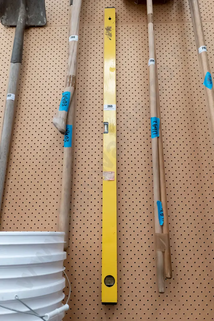 builder's level Image 1++