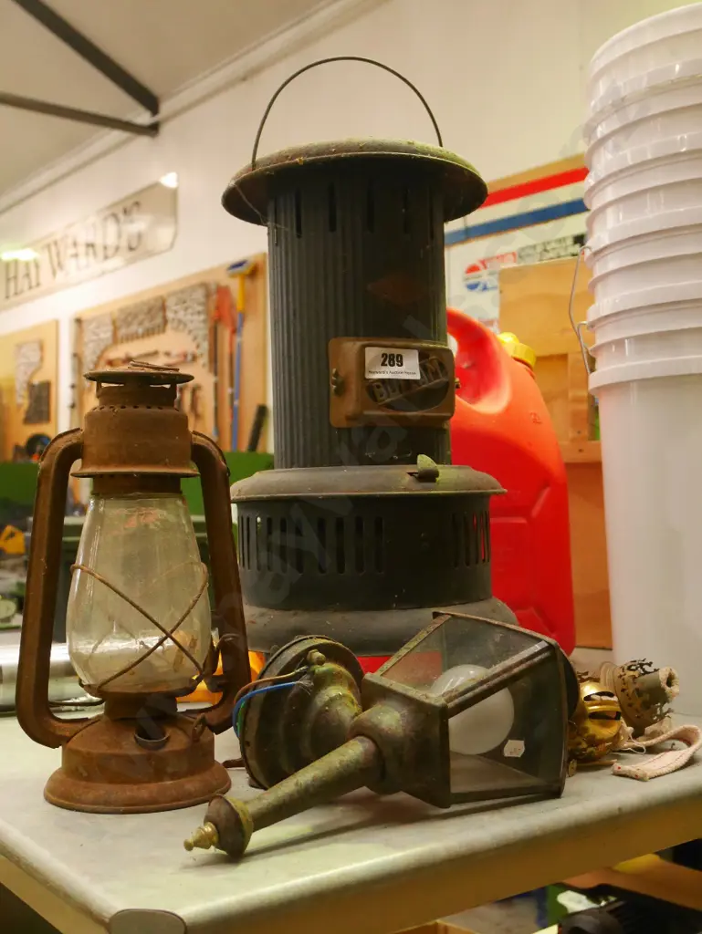 vintage kerosene stoves, lantern, light fitting Image 1++