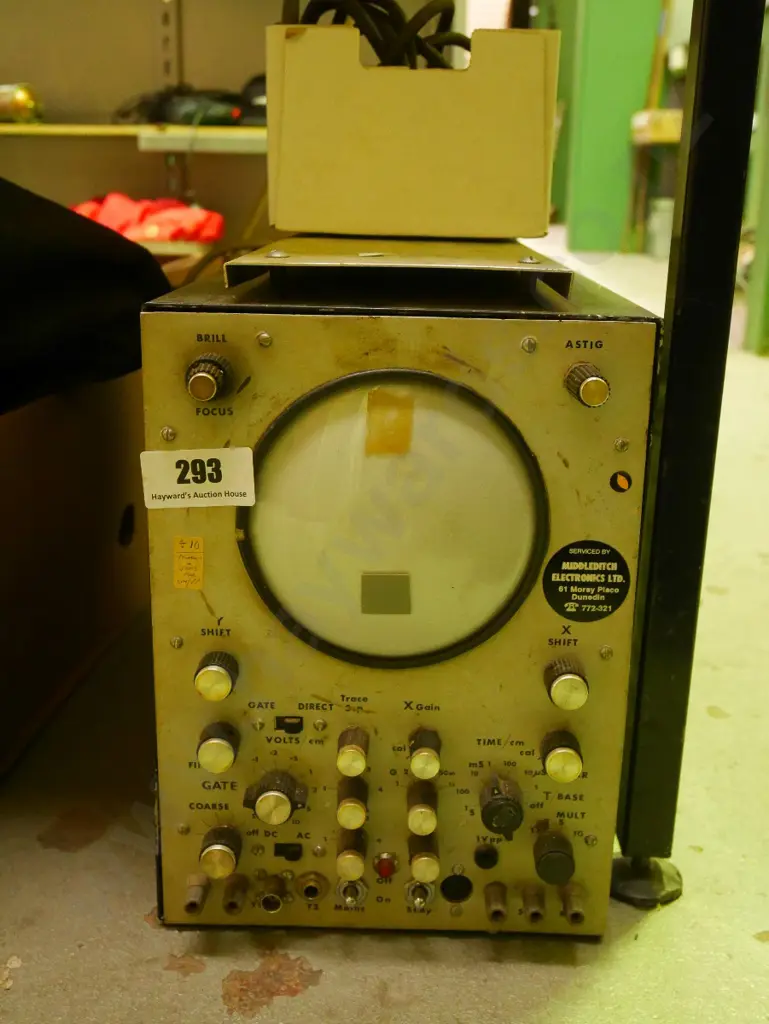 oscilloscope (As Is, No Returns) Image 1++
