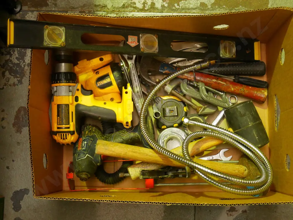 box; rubber mallet, battery drills, hammers, vice grips etc Image 1++