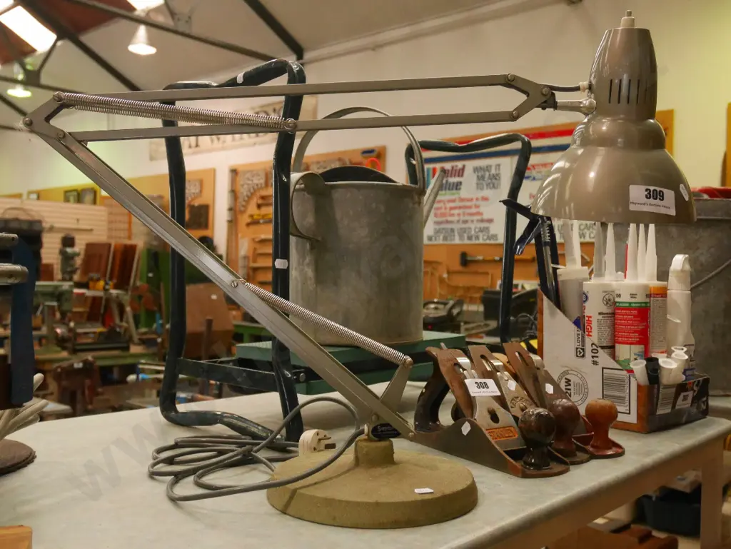 Superluxe anglepoise lamp Image 1++