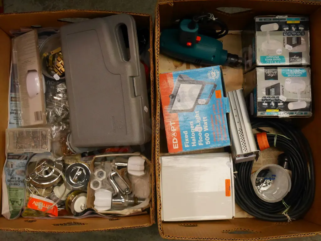 2 boxes; halogen light, plumbing fittings, small tool set etc - green dots Image 1++