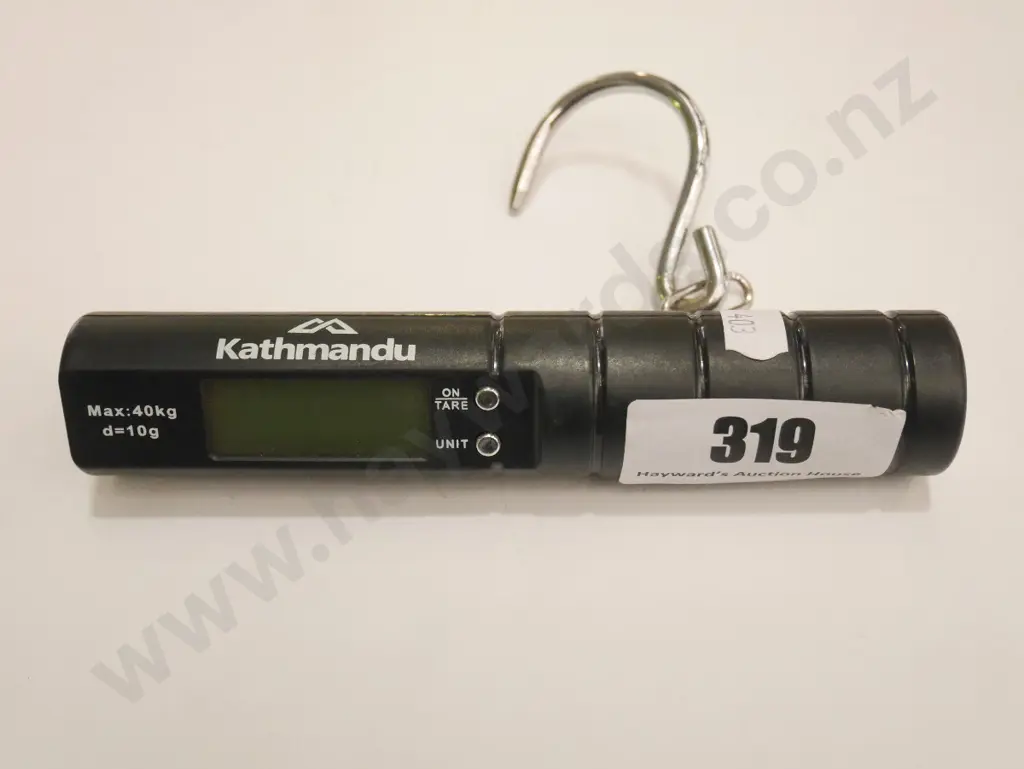 Kathmandu hand held scales Image 1++