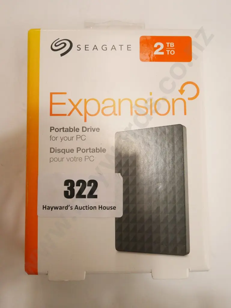 Seagate Expansion portable hard drive 2TB Image 1++