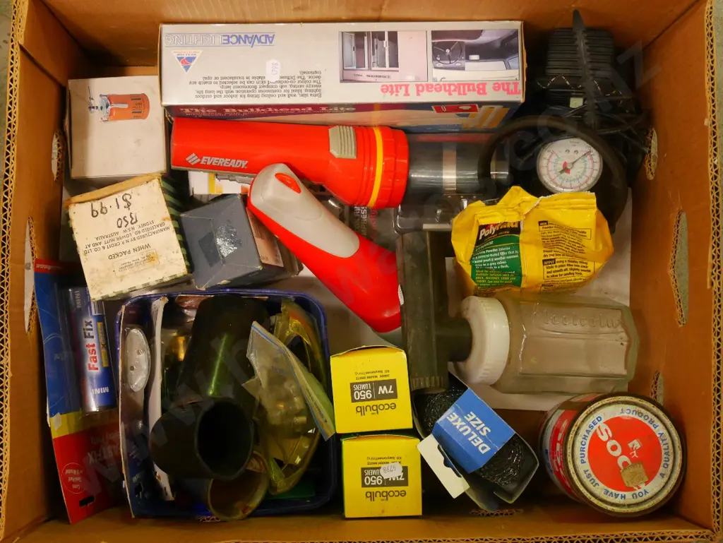 box; bulk head light, 12V air compressor, light bulbs etc Image 1++