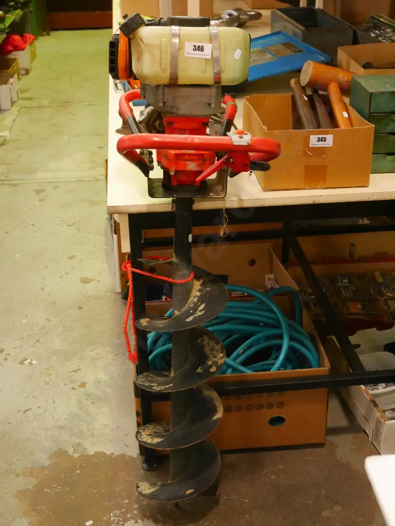 Tool Shed post hole borer Image 1++