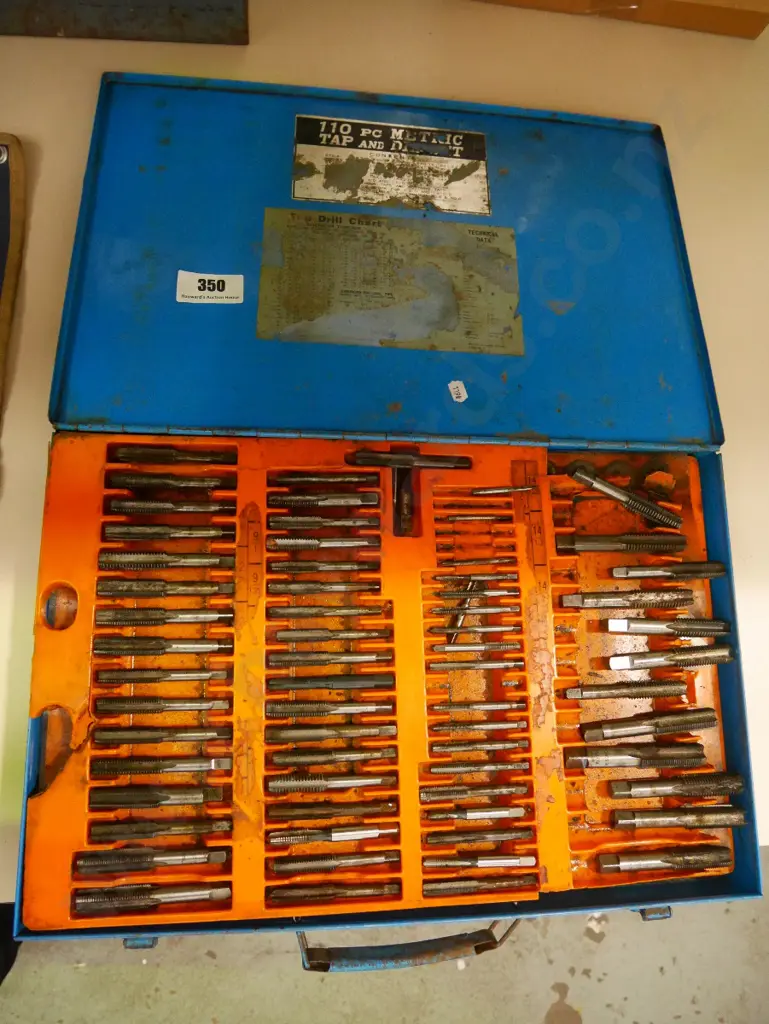 metric tap and die set Image 1++