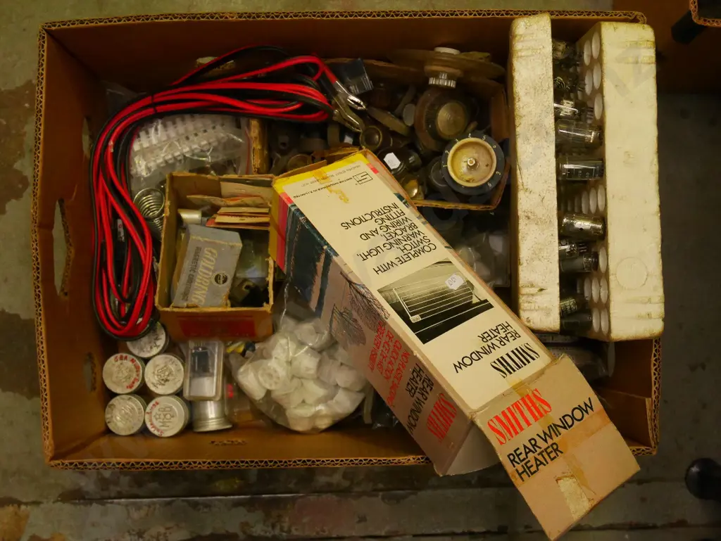 box; radio valves, radio dials, LED dials, electrical equipment Image 1++