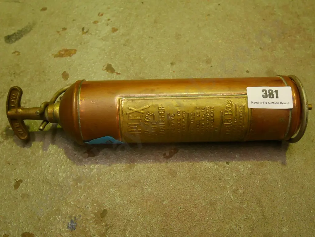 vintage Simplex auto-type fire extinguisher Image 1++