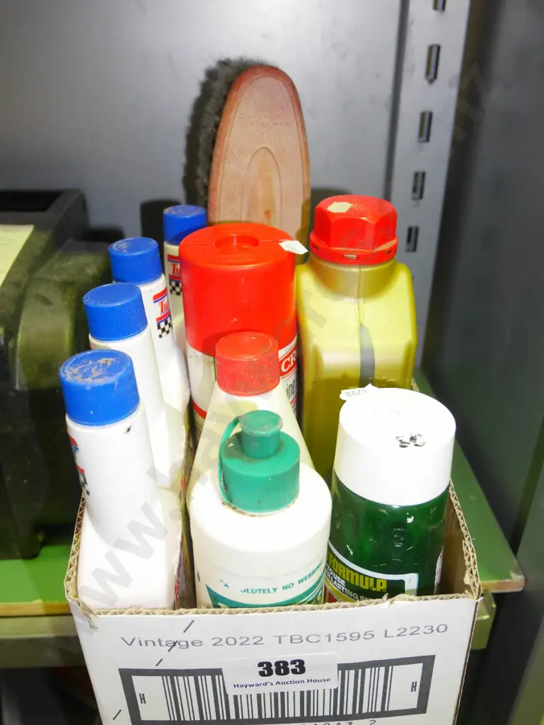 box; various oils, lubricants Image 1++