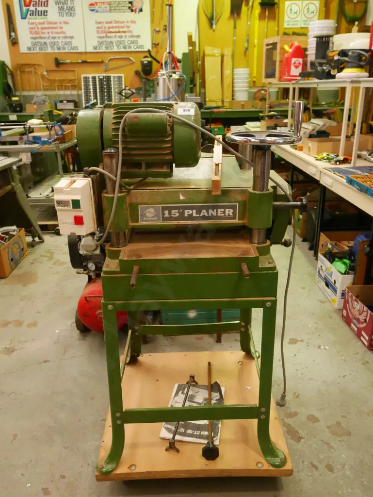 large Geetech single phase 15" planer on casters Image 1++
