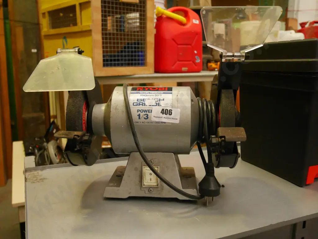 6" bench grinder on metal stand Image 1++
