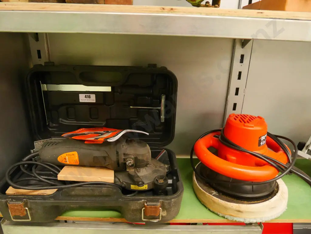 cased dual saw Image 1++